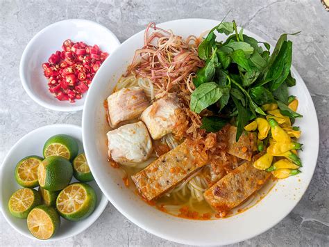  Bún Cá: Ein erfrischender Triumph des vietnamesischen Geschmacks im Herzen von Xà Lợi